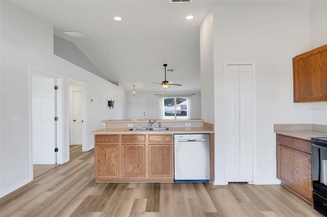 1009 BLUEGRASS DRIVE, Groveland, FL 34736