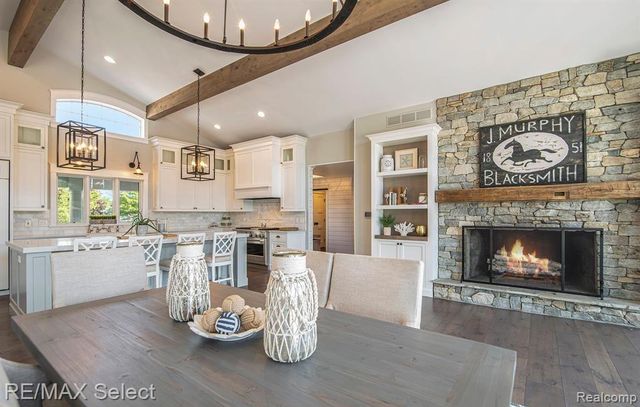 2210 Island Shore Drive, Fenton, MI 48430