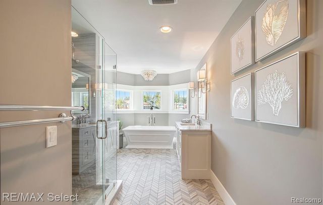 2210 Island Shore Drive, Fenton, MI 48430