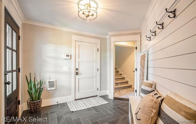 2210 Island Shore Drive, Fenton, MI 48430