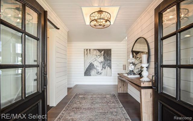 2210 Island Shore Drive, Fenton, MI 48430