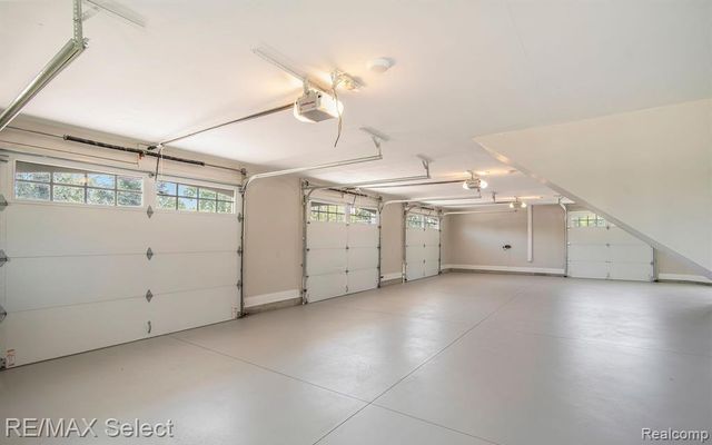 2210 Island Shore Drive, Fenton, MI 48430