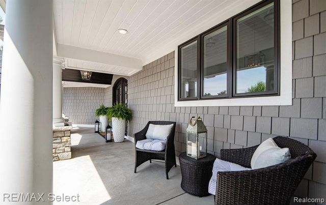 2210 Island Shore Drive, Fenton, MI 48430