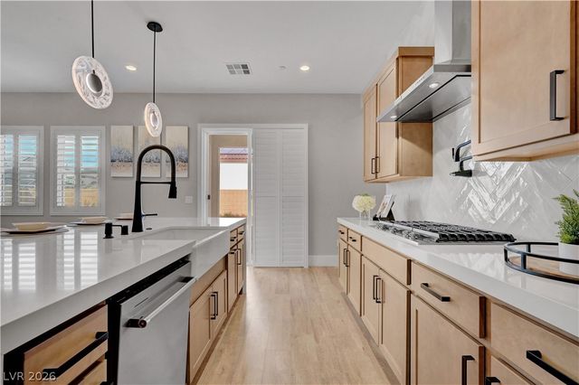 10226 Bismarck Palms Avenue, Las Vegas, NV 89166