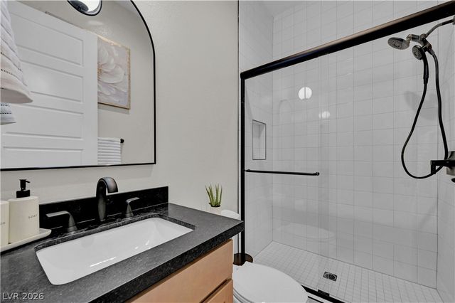 10226 Bismarck Palms Avenue, Las Vegas, NV 89166