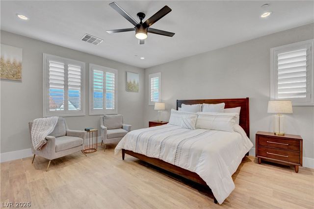 10226 Bismarck Palms Avenue, Las Vegas, NV 89166