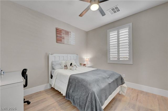 10226 Bismarck Palms Avenue, Las Vegas, NV 89166
