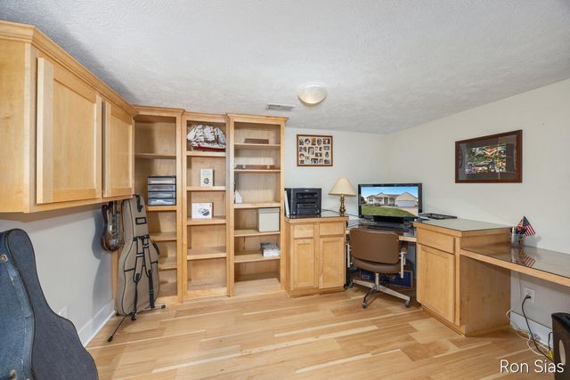 6028 Lincoln Street, Allendale, MI 49401
