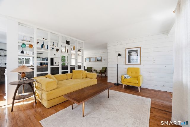 77 Bayshore Drive, New London, CT 06320