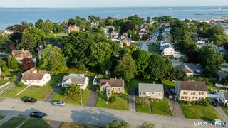 77 Bayshore Drive, New London, CT 06320