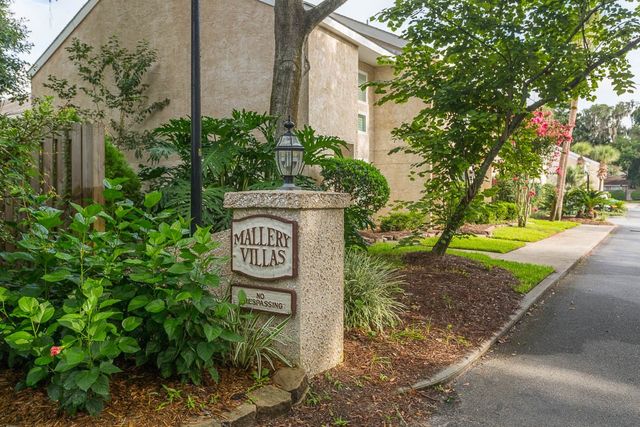 1000 Mallery Street Ext D27, St Simons Island, GA 31522