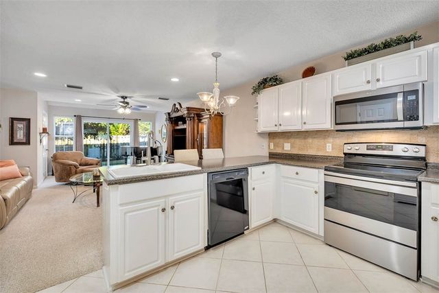 1000 Mallery Street Ext D27, St Simons Island, GA 31522