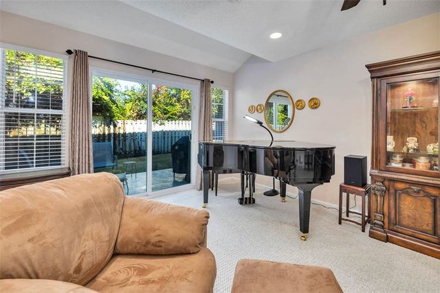 1000 Mallery Street Ext D27, St Simons Island, GA 31522