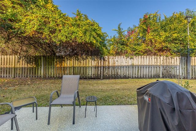 1000 Mallery Street Ext D27, St Simons Island, GA 31522