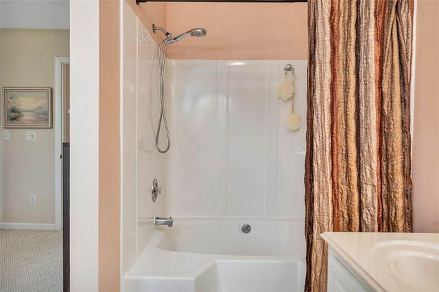 1000 Mallery Street Ext D27, St Simons Island, GA 31522