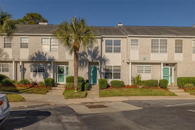 1000 Mallery Street Ext D27, St Simons Island, GA 31522