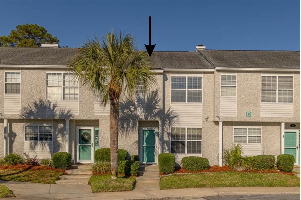 1000 Mallery Street Ext D27, St Simons Island, GA 31522