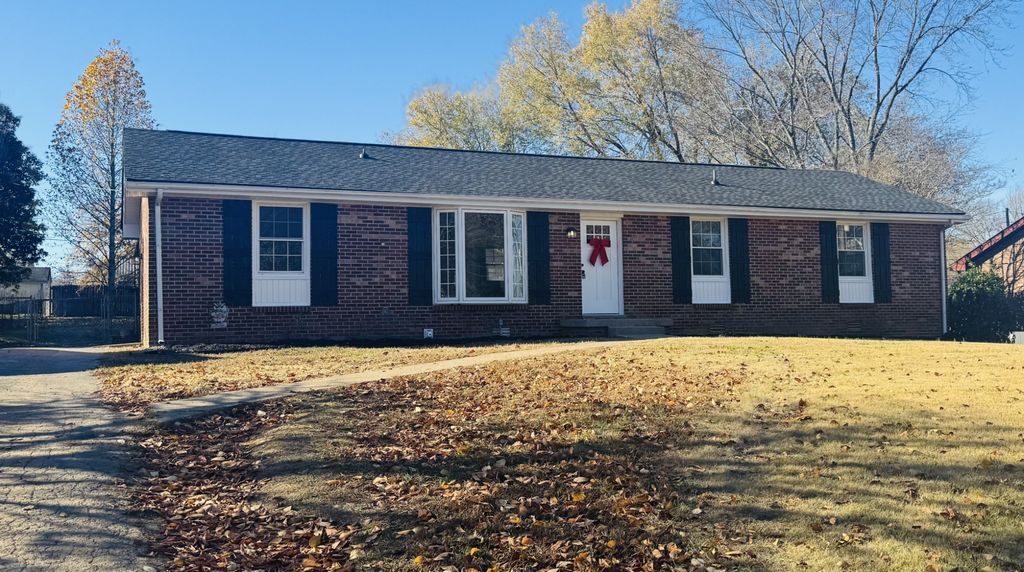 219 Jordan Rd, Clarksville, TN 37042