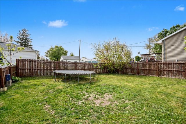 203 Roosevelt Street, Alburnett, IA 52202