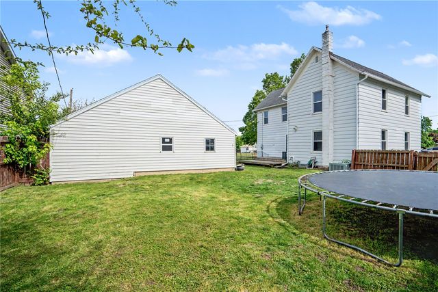203 Roosevelt Street, Alburnett, IA 52202