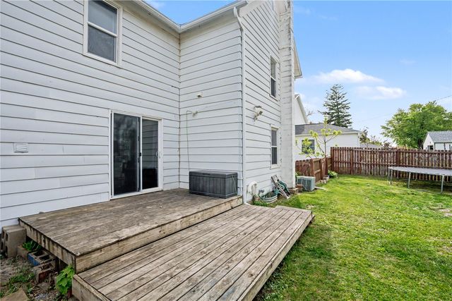 203 Roosevelt Street, Alburnett, IA 52202