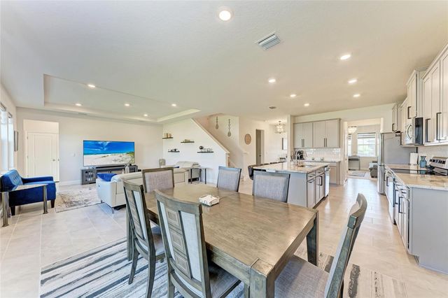 5336 GROVE MILL LOOP, Bradenton, FL 34211