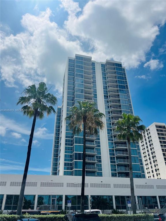 2655 Collins Avenue 602, Miami Beach, FL 33140