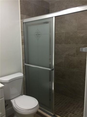 11500 NW 44th St, Coral Springs, FL 33065