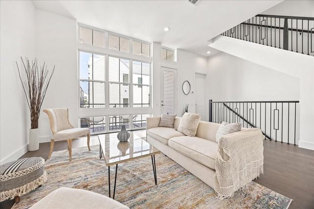 2855 Decker Place, Houston, TX 77003