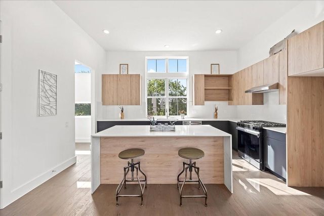 2855 Decker Place, Houston, TX 77003