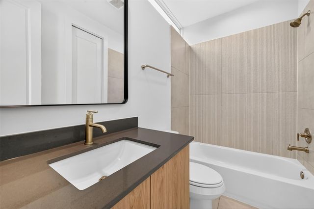 2855 Decker Place, Houston, TX 77003