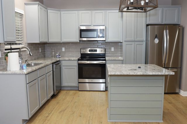 901 Lee Street, Benton, LA 71006