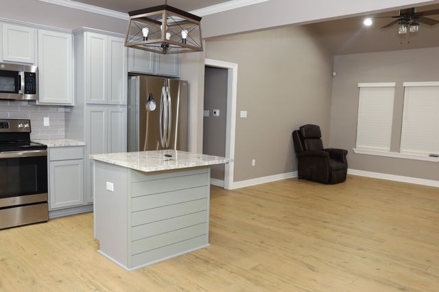 901 Lee Street, Benton, LA 71006