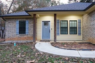 901 Lee Street, Benton, LA 71006