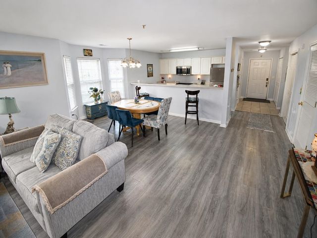 4842 Meadowsweet Dr Apt 1304, Myrtle Beach, SC 29579