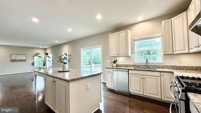 1715 HEDGEWOOD RD, Hatfield, PA 19440