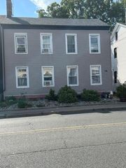 36 S Bridge St, Somerville Boro, NJ 08876