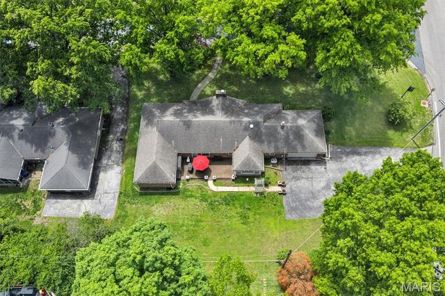 9071 Monmouth Drive, St Louis, MO 63117