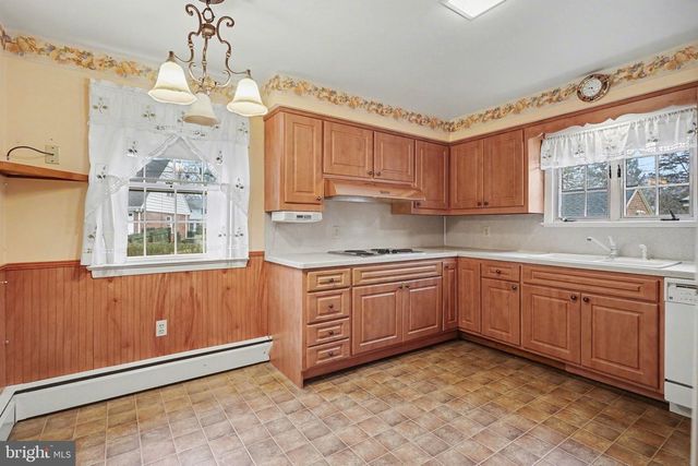 1045 GRANDVIEW BLVD, Lancaster, PA 17601