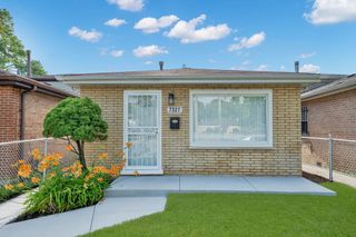 7327 S Hoyne Avenue, Chicago, IL 60636
