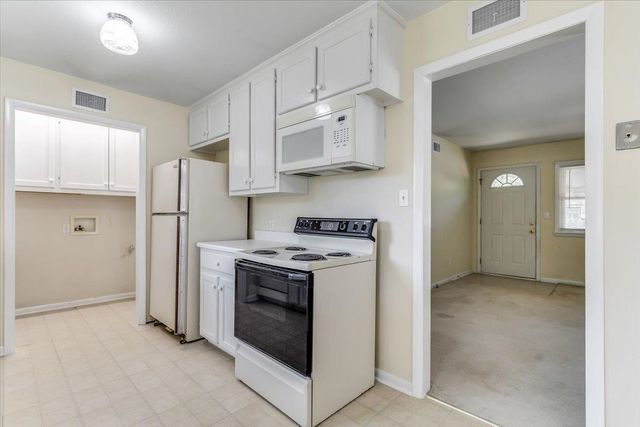 3368 S Vine, Wichita, KS 67217