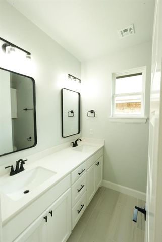 14604 S Broadway Avenue, Oklahoma City, OK 73170