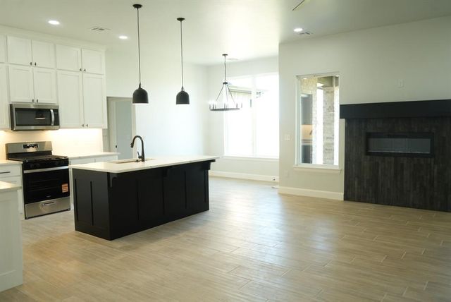 14604 S Broadway Avenue, Oklahoma City, OK 73170