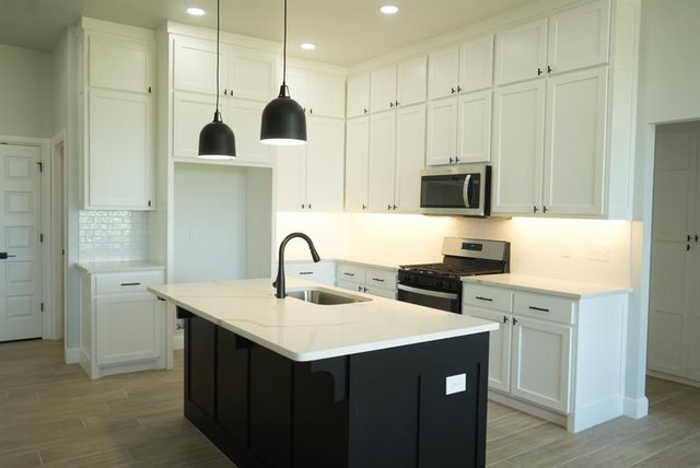 14604 S Broadway Avenue, Oklahoma City, OK 73170