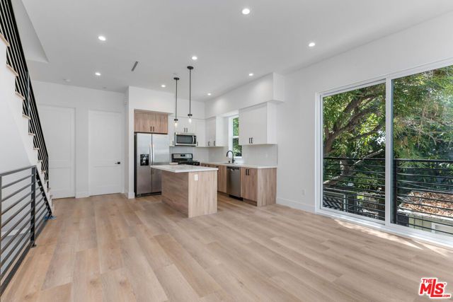 1821 N Ashmore Street, Los Angeles, CA 90026