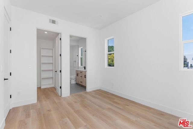 1821 N Ashmore Street, Los Angeles, CA 90026