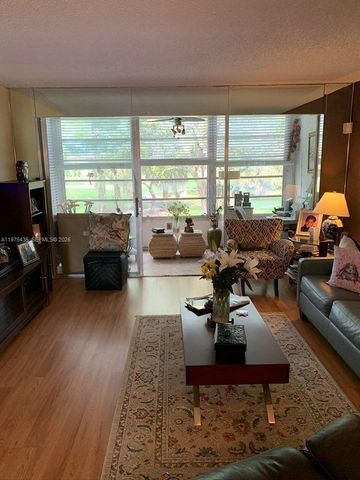 8301 Sands Point Blvd S202, Tamarac, FL 33321