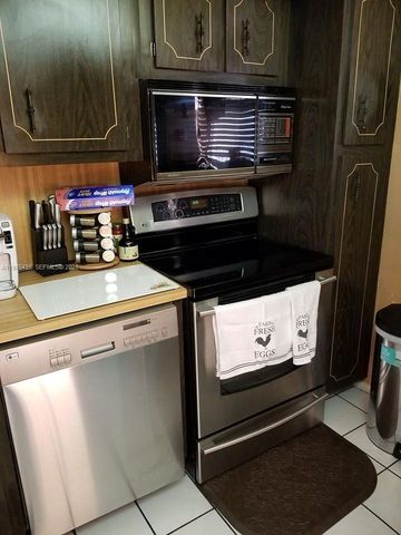 8301 Sands Point Blvd S202, Tamarac, FL 33321