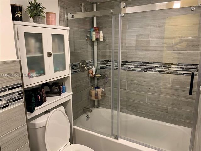 8301 Sands Point Blvd S202, Tamarac, FL 33321