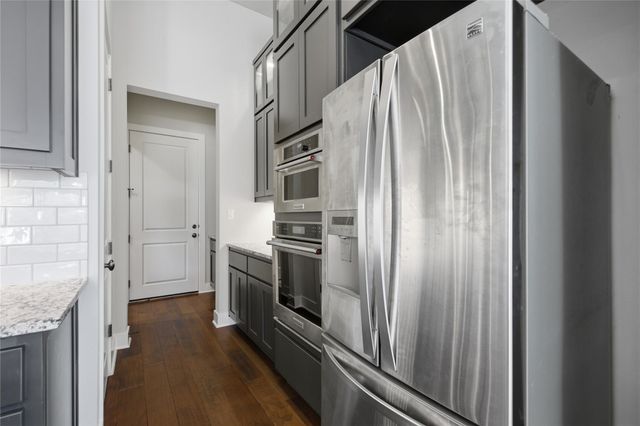 12113 Beautybrush DR, Austin, TX 78738